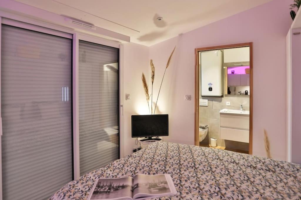 Tiny Studio Terrasse, Hypercentre La Plage A 2 Pas ! Les Sables-dʼOlonne Kültér fotó